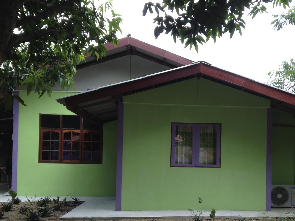 Areeya Resort Watthana Nakhon Екстериор снимка